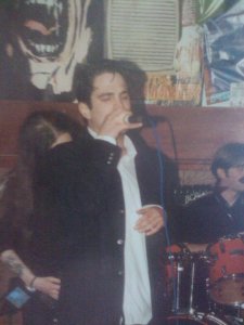 Chris was one of the most energetic front men i ever saw. 