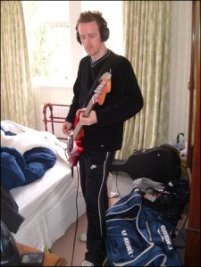 3789921584a3900917949b625738300l